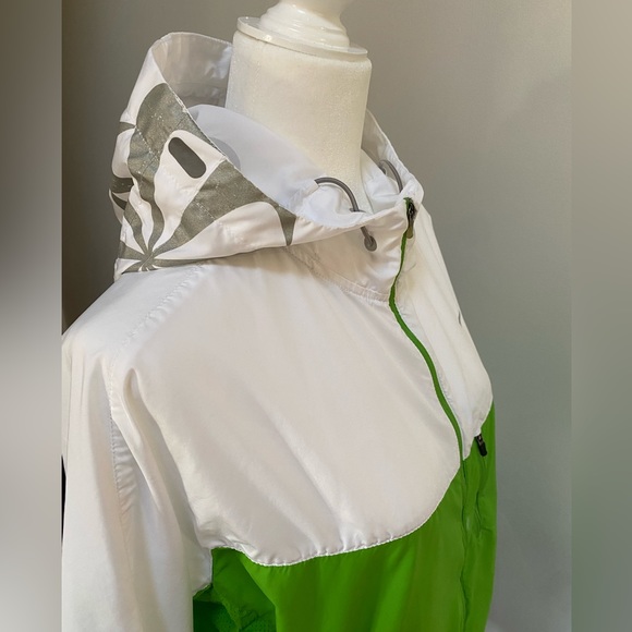 NIKE WOMEN’S RUNNING LIGHT JACKET WINDBREAKER SZ XL - Picture 11 of 13